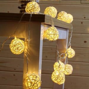Luminous garland in weaver balls