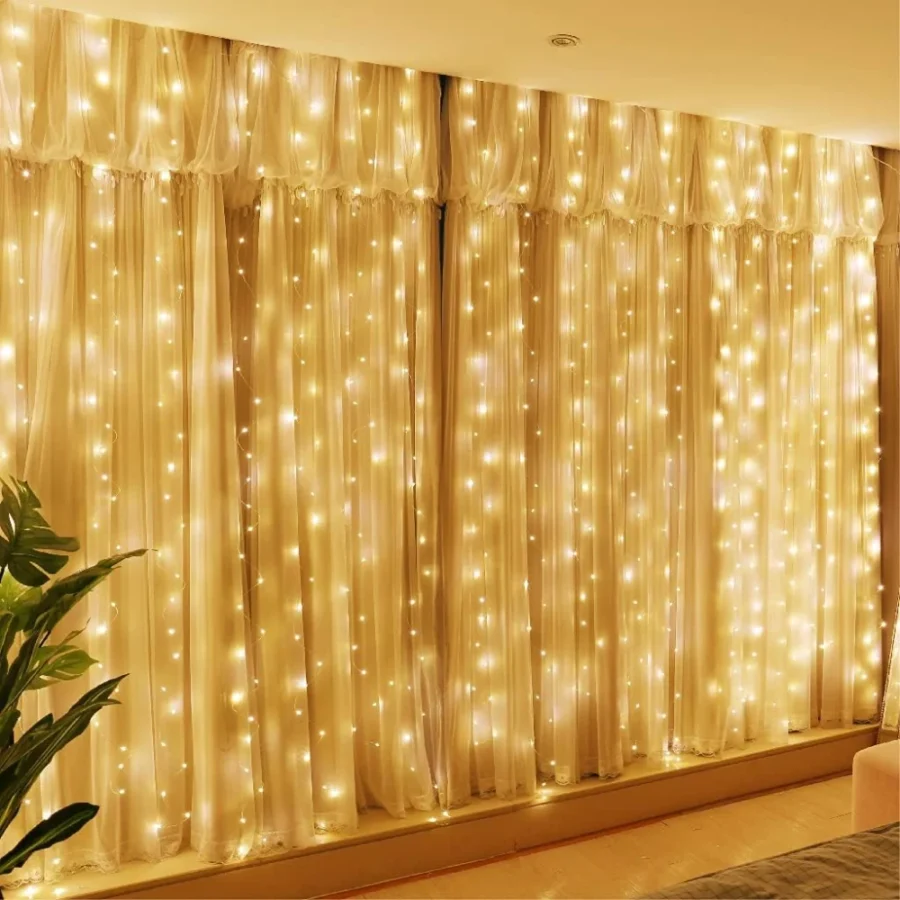 3 x 3 m USB curtain lights, 300 LEDs, 4 timer settings, dimmable