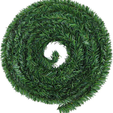 33 m (108 ft) green pine garland, 7 cm wide, unlit, cut to length