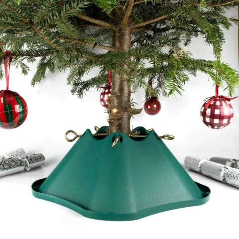 Adjustable Christmas tree stand with 1.8 L reservoir, trees to 8ft