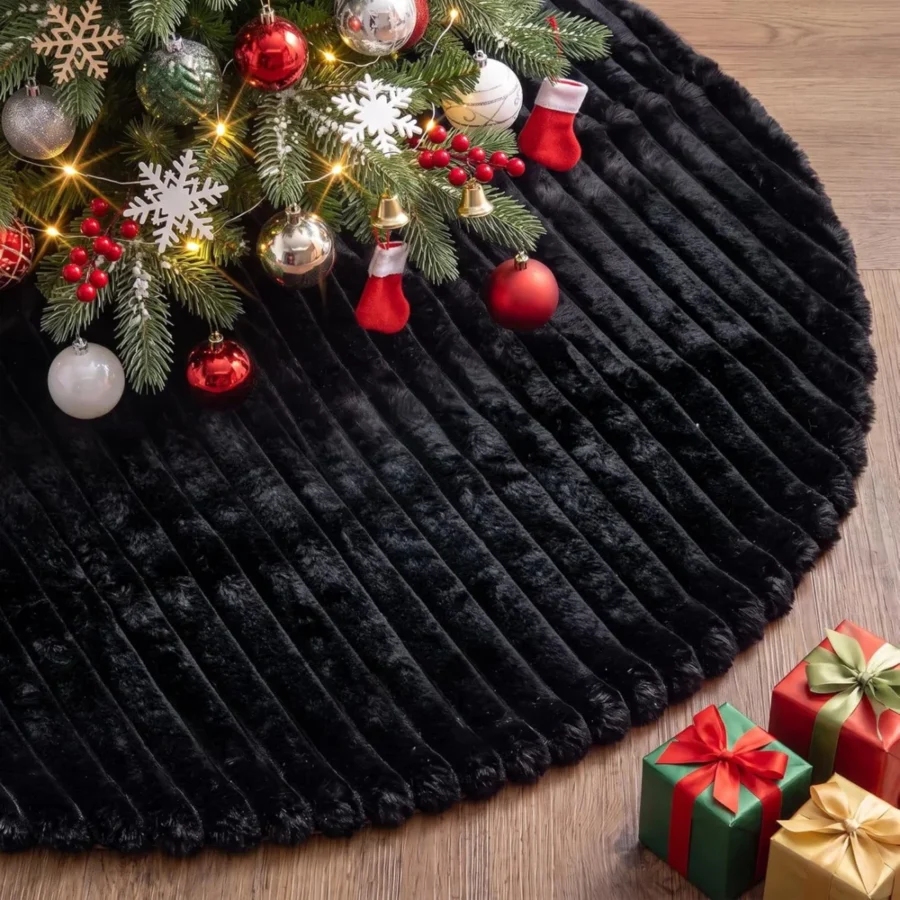 Black faux fur mini tree skirt, 40 cm, for small and slim trees