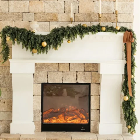 Cedar garland on a bendable wire core, 6 ft, 2 loops per end