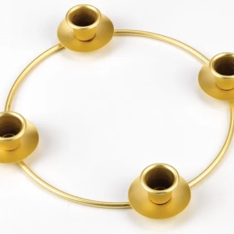 Green brass Advent wreath ring, about 24.8 cm across
