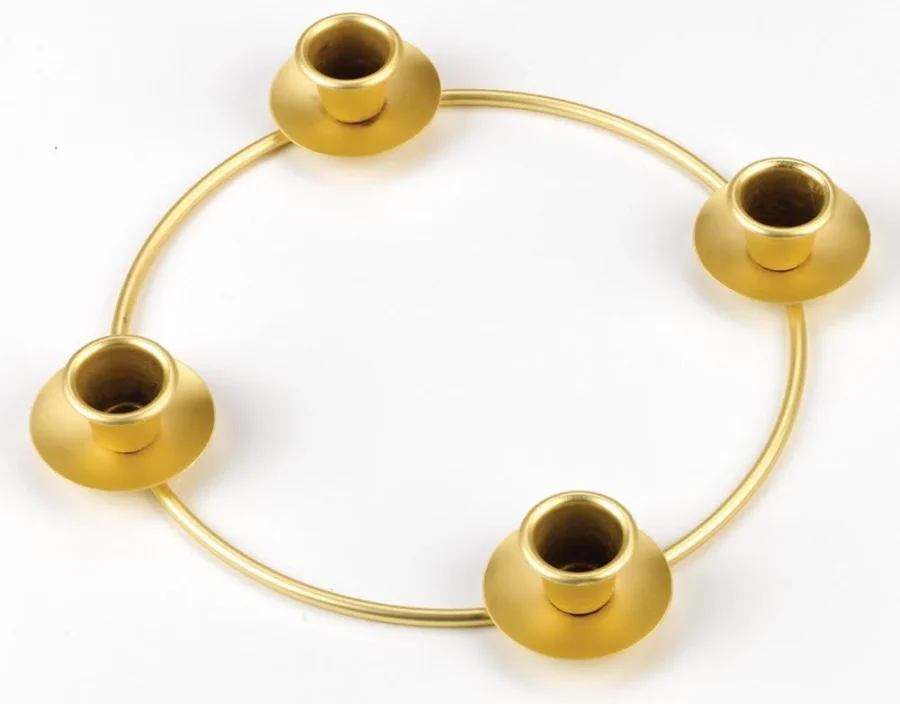 Green brass Advent wreath ring, about 24.8 cm across