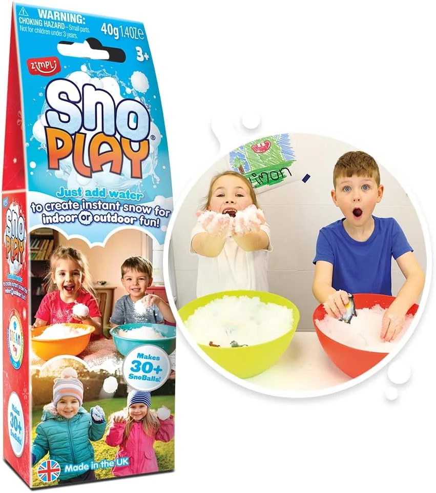 Instant artificial snow, 2 bags that each make 15 snowballs