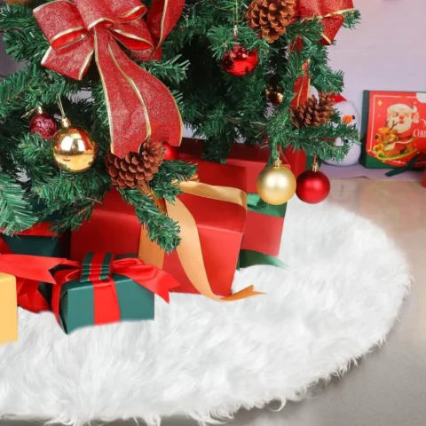 Plain white faux fur tree skirt, double layer, 90 cm (36 in)