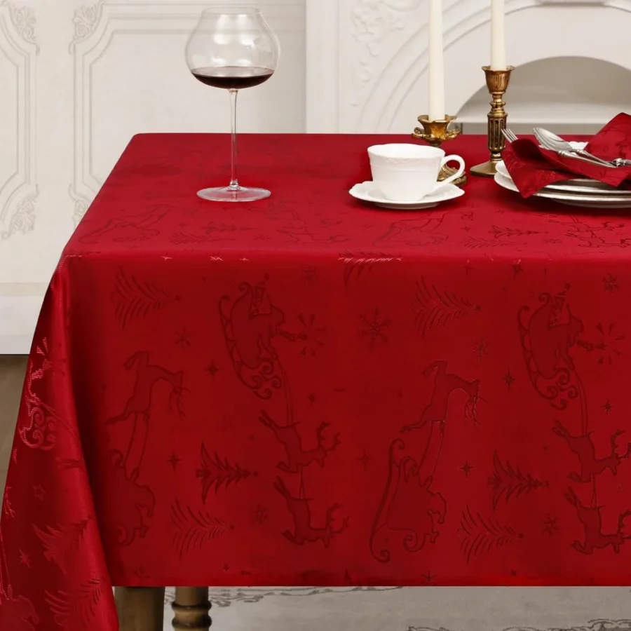 Red jacquard Christmas tablecloth with reindeer, 140 x 200 cm