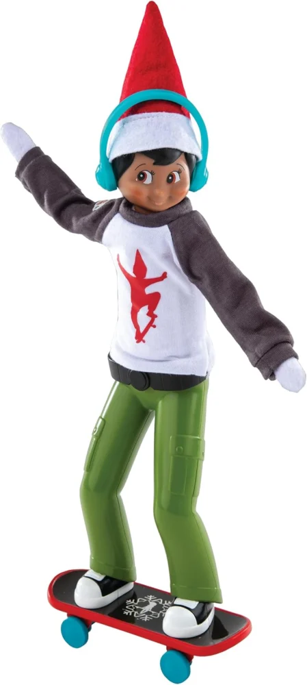 Scout Elf skateboard set, hoodie, headphones, trousers and skateboard