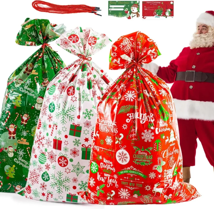 Set of 3 jumbo red and green Christmas sacks with ropes, 90 x 142 cm