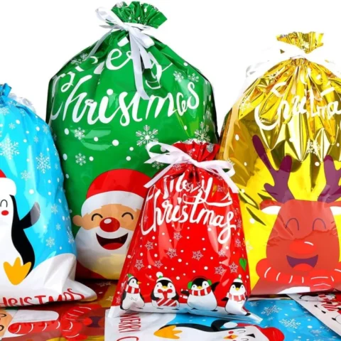 Set of 30 foil drawstring Christmas gift bags in 4 sizes, 4 designs
