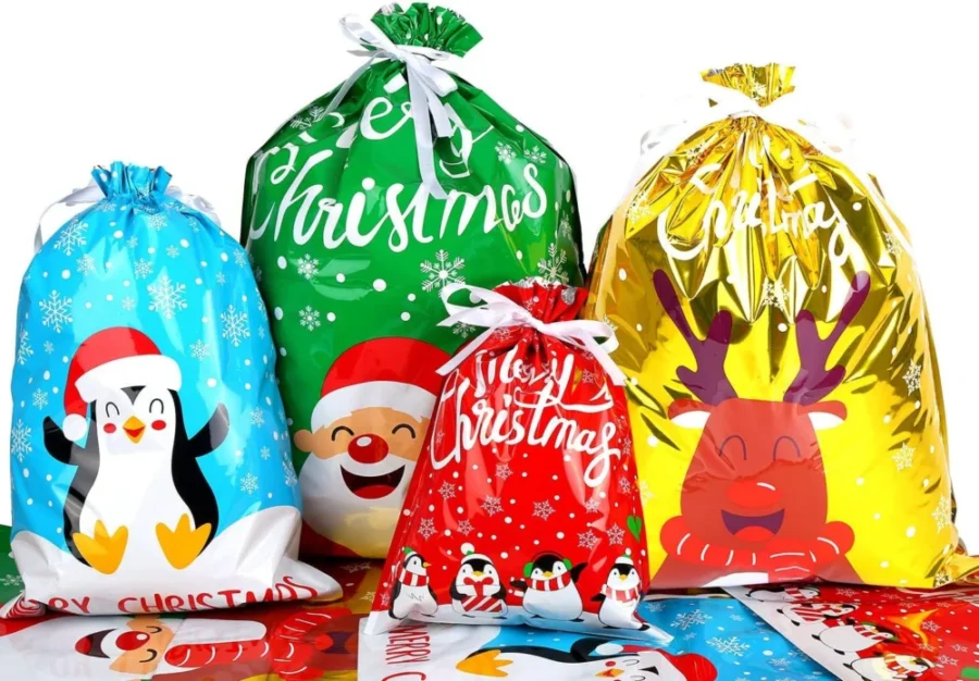 Set of 30 foil drawstring Christmas gift bags in 4 sizes, 4 designs