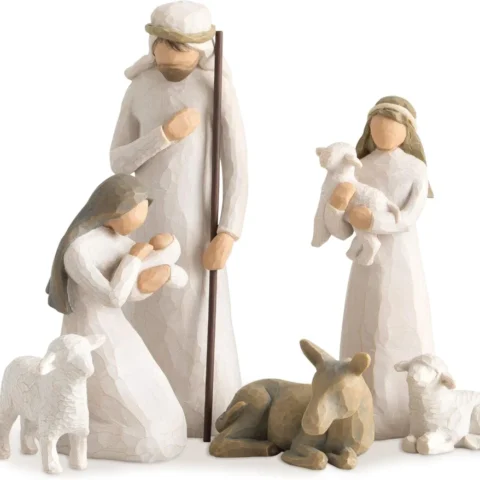 Six-piece wood-effect resin nativity set, painted, 23 cm tall