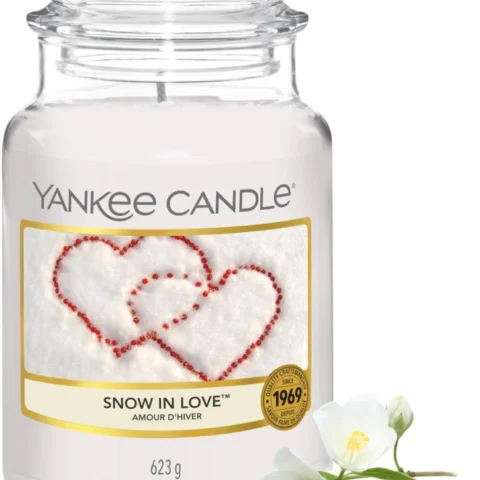 Snow in Love scented large jar candle, 110 to 150 hour burn